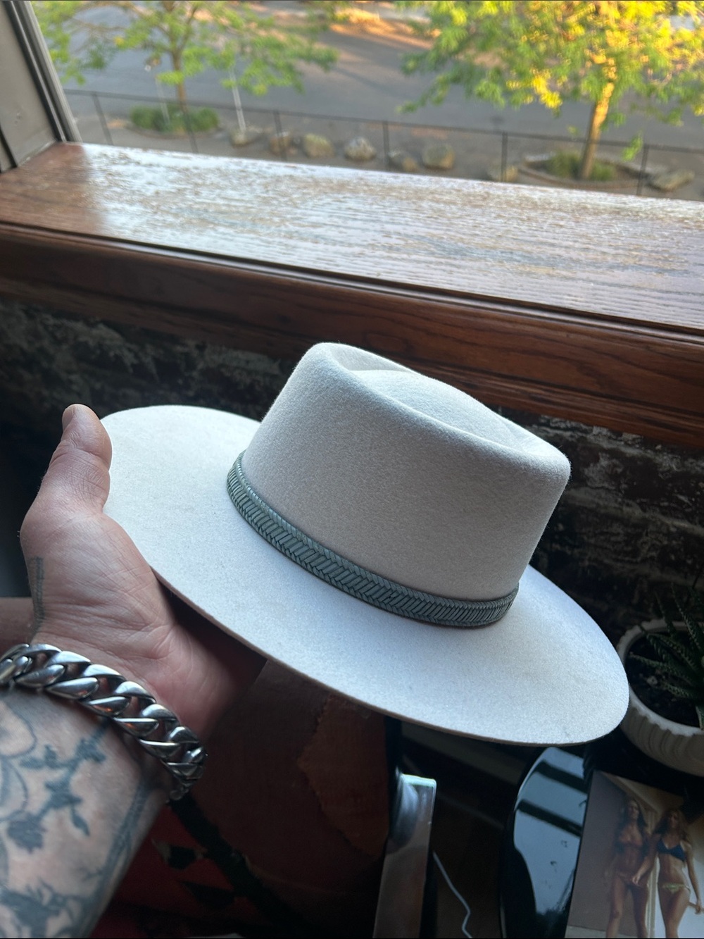 lack of color full brim cream